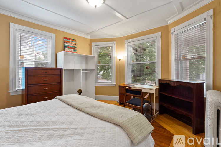 54 Chester Ave 4 Beds Apartment for Rent - Photo gallery 5