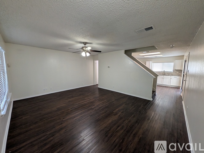 8931 Kenton Briar 3 Beds Single Family Home for Rent - Photo gallery 2