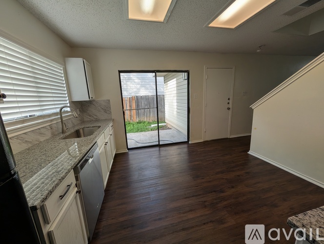 8931 Kenton Briar 3 Beds Single Family Home for Rent - Photo gallery 5