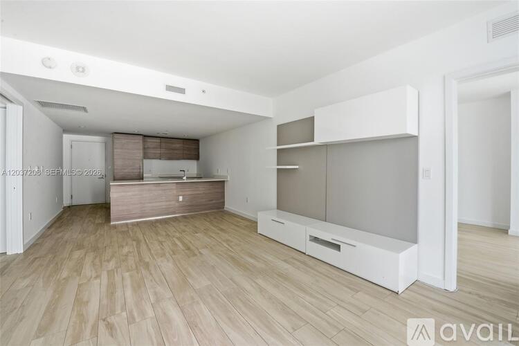 1300 S Miami Ave 2 Beds Apartment for Rent - Photo gallery 1