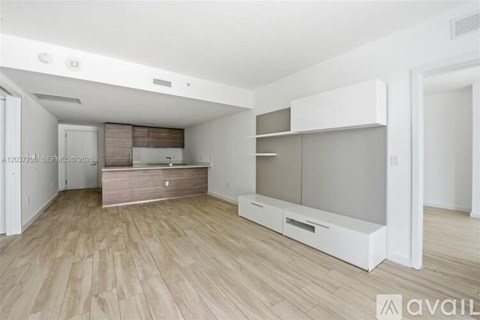 1300 S Miami Ave 2 Beds Apartment for Rent