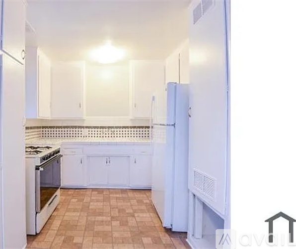 11137 Sherman Way 2 Beds Apartment for Rent - Photo gallery 3