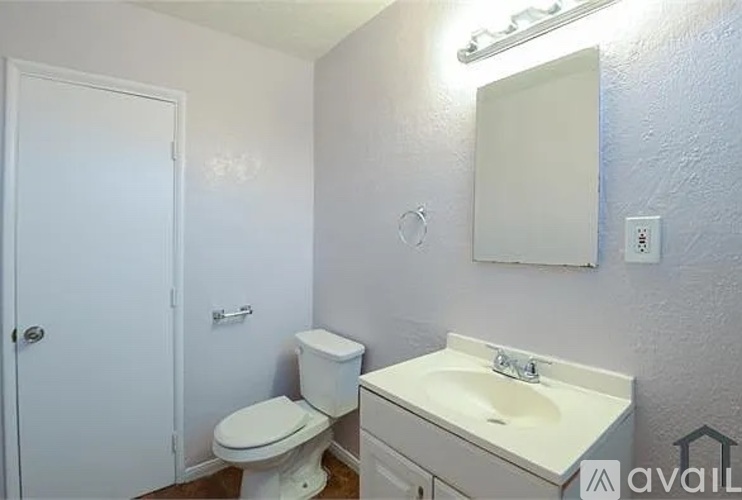 11137 Sherman Way 2 Beds Apartment for Rent - Photo gallery 5