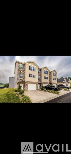201 Red Oak Lane 3 Beds Apartment for Rent