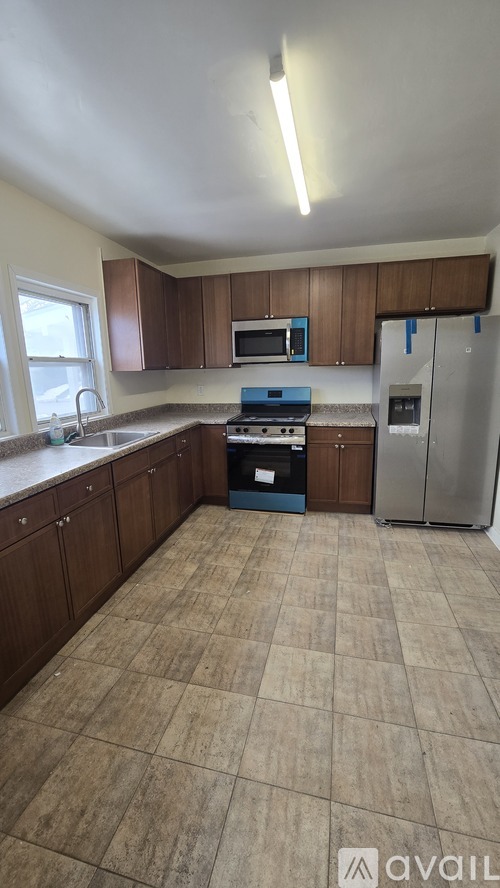 641 South 5th Avenue 3 Beds Apartment for Rent - Photo gallery 1