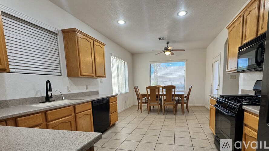 12222 East 33rd Place 3 Beds Single Family Home for Rent - Photo gallery 5