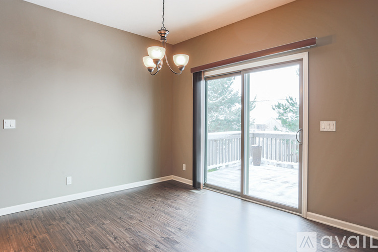17020 Cypress Street 4 Beds Single Family Home for Rent - Photo gallery 3
