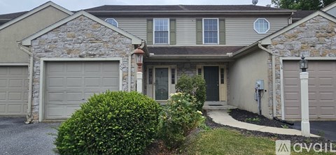 120 Moorland Ct 3 Beds Apartment for Rent