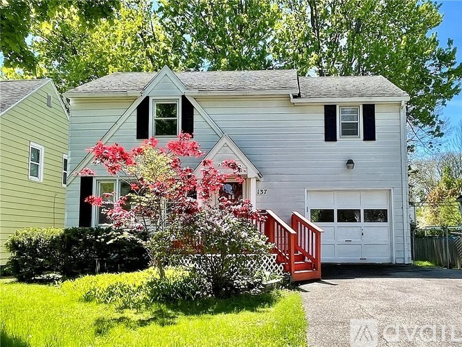 137 Edgemont Road 3 Beds Single Family Home for Rent - Photo gallery 2