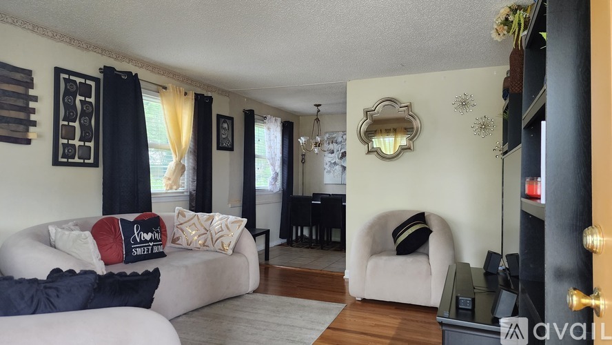 713 Abington Drive 3 Beds Single Family Home for Rent - Photo gallery 2