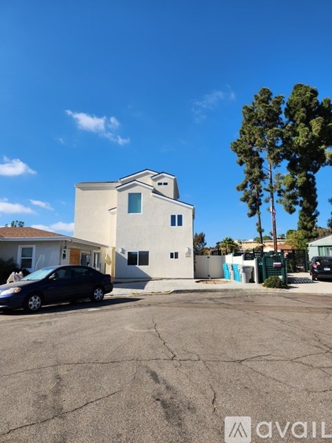 2838 Clairemont Ct 3 Beds Apartment for Rent