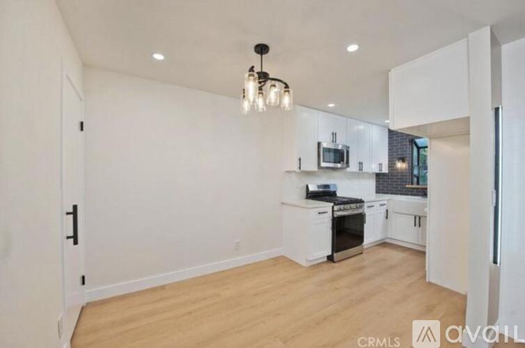 18028 Saratoga Way 2 Beds Single Family Home for Rent - Photo gallery 4