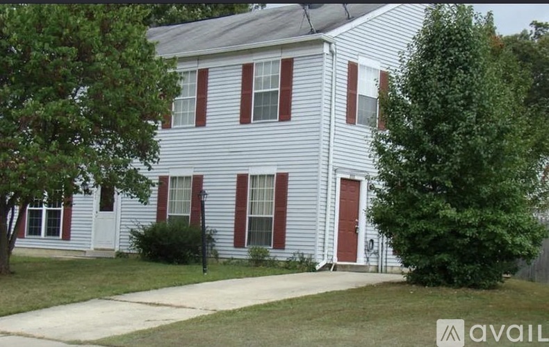 800 Indian Head Ave 3 Beds Apartment for Rent - Photo gallery 1