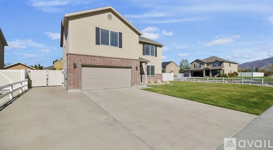 1781 Beaumont Drive 4 Beds Single Family Home for Rent - Photo gallery 3