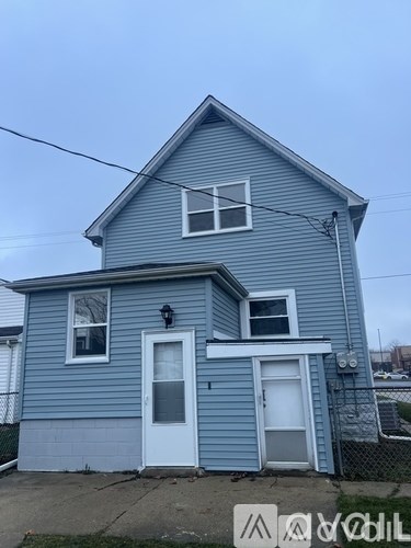 2912 S Chicago Ave 2 Beds Apartment for Rent