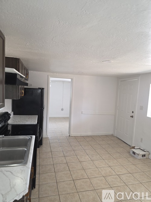 3818 West Portland Street 3 Beds Apartment for Rent - Photo gallery 4