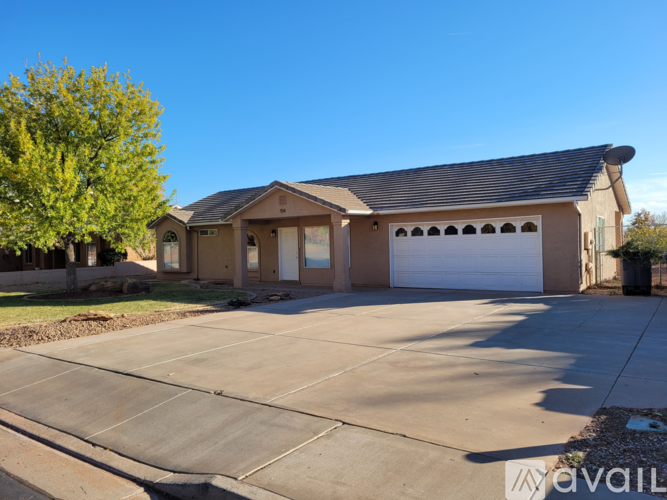 154 East 200 South 3 Beds Single Family Home for Rent - Photo gallery 1