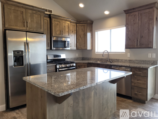 154 East 200 South 3 Beds Single Family Home for Rent - Photo gallery 4