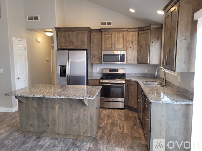 154 East 200 South 3 Beds Single Family Home for Rent - Photo gallery 5