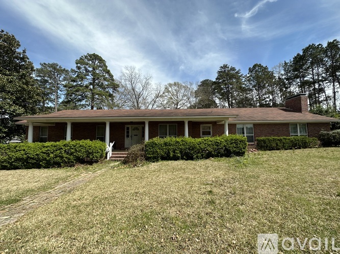 120 Pinecrest Drive 5 Beds Single Family Home for Rent - Photo gallery 1