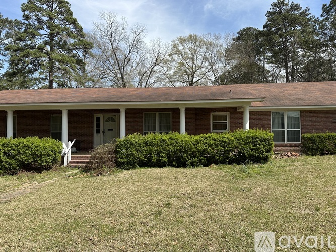 120 Pinecrest Drive 5 Beds Single Family Home for Rent - Photo gallery 2