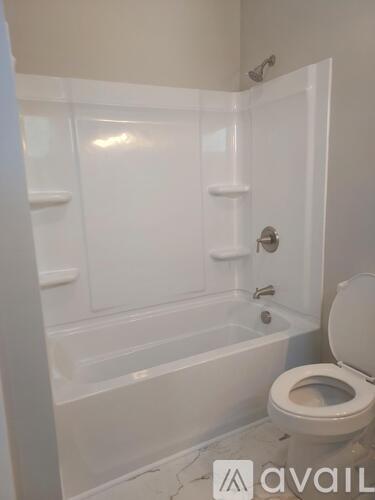 343 Main St 2 Beds Apartment for Rent - Photo gallery 3