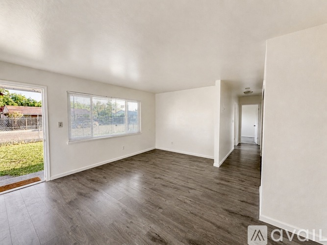 7809 50th Avenue 3 Beds Single Family Home for Rent - Photo gallery 3