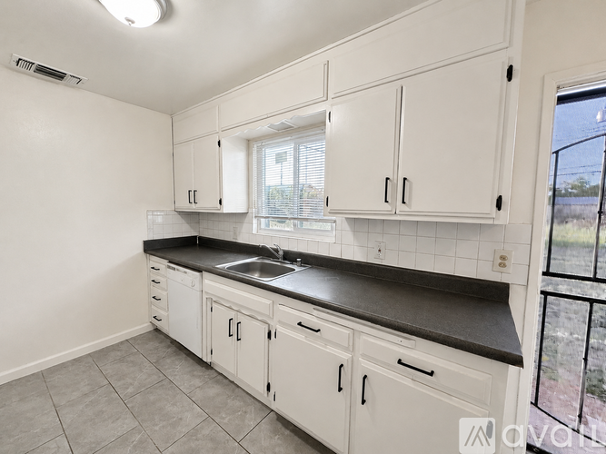 7809 50th Avenue 3 Beds Single Family Home for Rent - Photo gallery 5