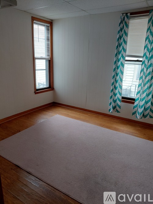 206 Cayuga St 2 Beds Apartment for Rent - Photo gallery 2