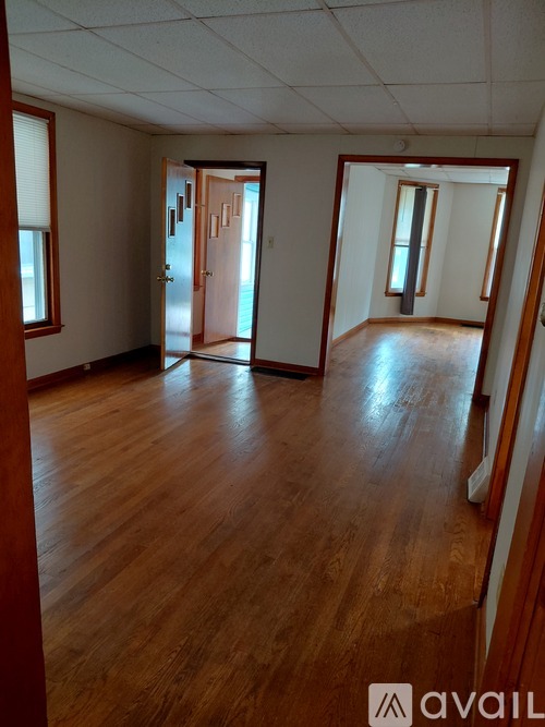 206 Cayuga St 2 Beds Apartment for Rent - Photo gallery 3