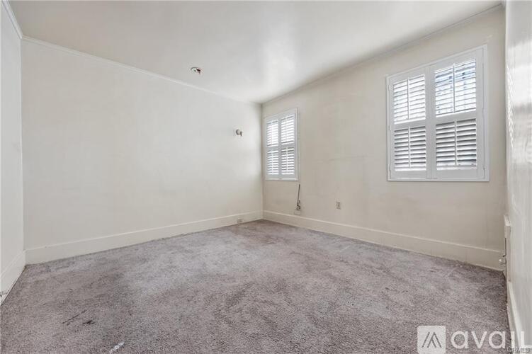 1122 West 77th Street 2 Beds Single Family Home for Rent - Photo gallery 2