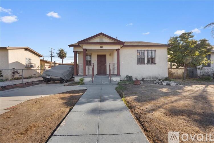 1122 West 77th Street 2 Beds Single Family Home for Rent - Photo gallery 3