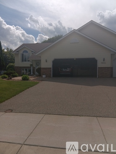 4806 Helmo Avenue North 1 Apartment for Rent - Photo gallery 1