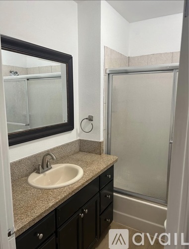 2711 Ohio Avenue 3 Beds Single Family Home for Rent - Photo gallery 3