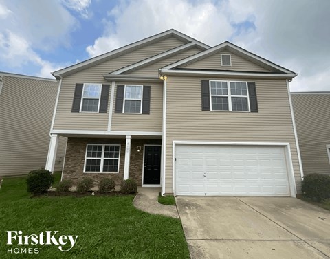 1800 Eastway Drive 4 Beds Apartment for Rent