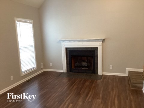644 Foxfield Dr 3 Beds Apartment for Rent