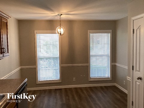 644 Foxfield Dr 3 Beds Apartment for Rent