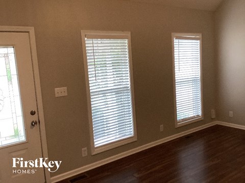 644 Foxfield Dr 3 Beds Apartment for Rent