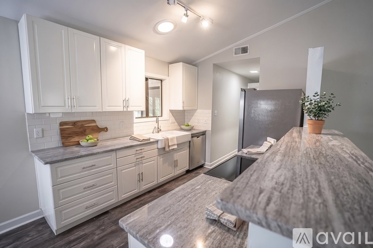 4433 Airport Rd 3 Beds Single Family Home for Rent - Photo gallery 3