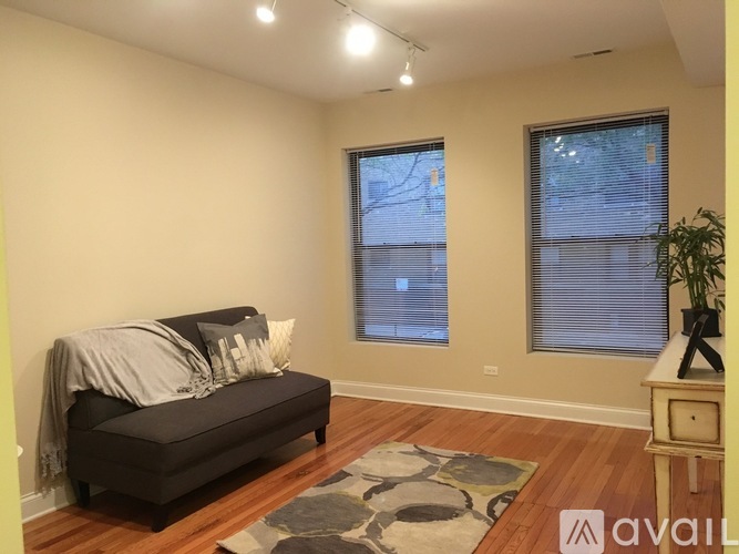 1106 W Balmoral Ave 2 Beds Apartment for Rent - Photo gallery 2
