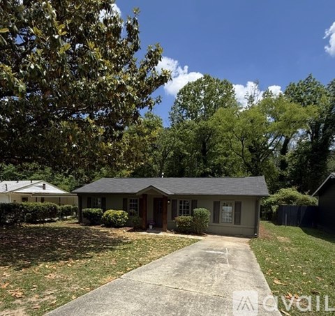 793 Ayrshire Cir NW 4 Beds Apartment for Rent
