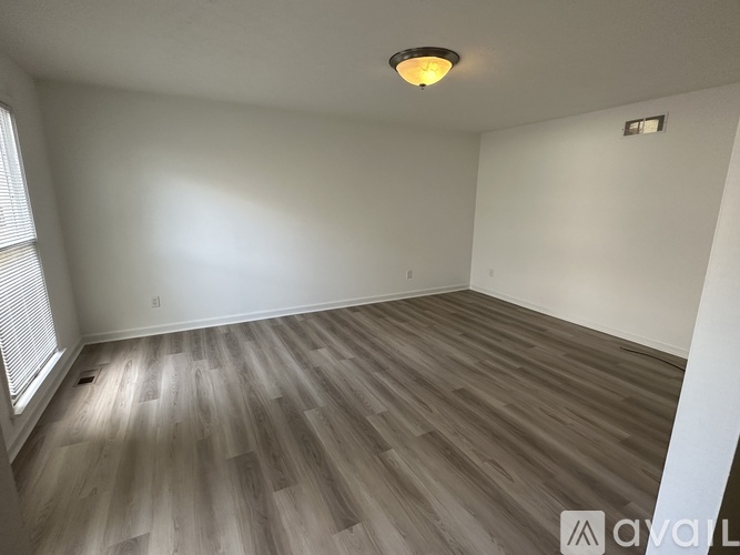 2500 S College Hills Dr 3 Beds Single Family Home for Rent - Photo gallery 2