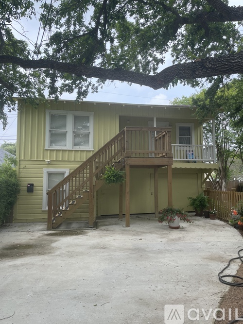 446 Cole St 1 Apartment for Rent - Photo gallery 1