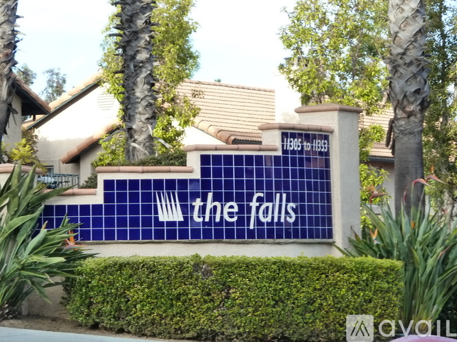 11337 Avenida De Los Lobos 2 Beds Condo for Rent - Photo gallery 2