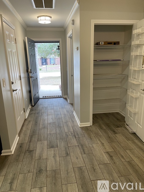 129 West Tisbury Lane 3 Beds Single Family Home for Rent - Photo gallery 4