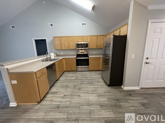 129 West Tisbury Lane 3 Beds Single Family Home for Rent - Photo gallery 5