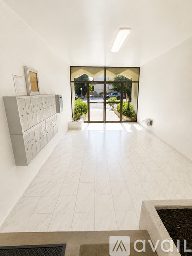 5000 Coldwater Canyon Avenue 2 Beds Apartment for Rent - Photo gallery 1