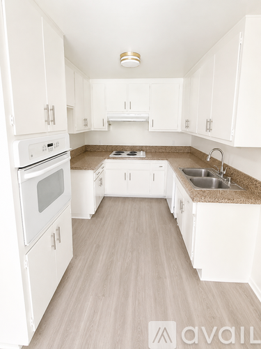 5000 Coldwater Canyon Avenue 2 Beds Apartment for Rent - Photo gallery 4