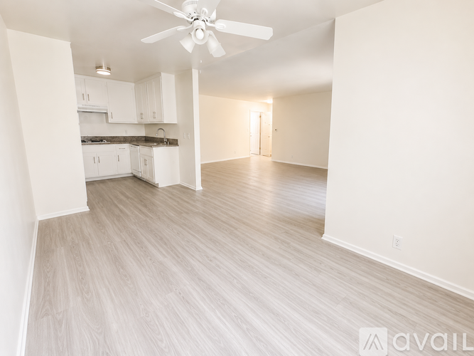 5000 Coldwater Canyon Avenue 2 Beds Apartment for Rent - Photo gallery 5