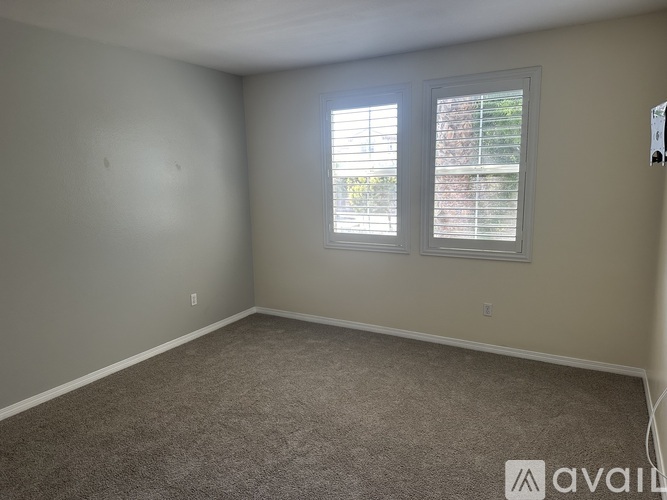 Riverdale Court 2 Beds Condo for Rent - Photo gallery 5